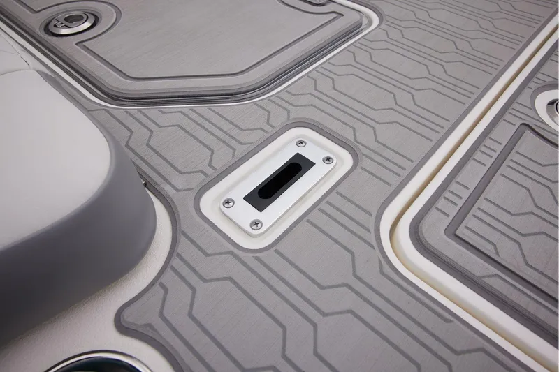 Slide: The Image of Mako Pro Skiff 18 2026 - 38