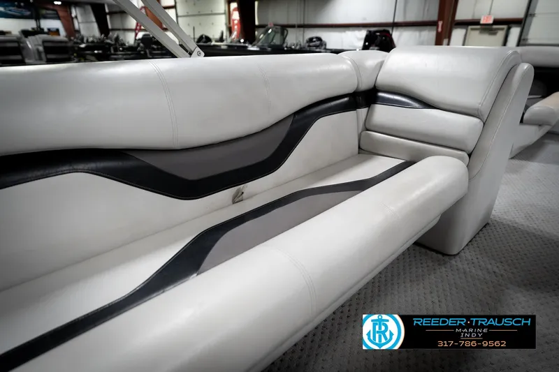 Slide: The Image of Interior seating of a 1991 Godfrey Sanpan SP 2200 pontoon boat. - 41