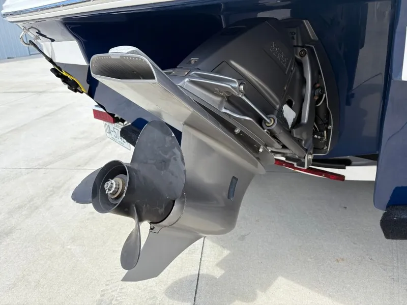 Slide: The Image of Regal 2000 ES 2020 - 20