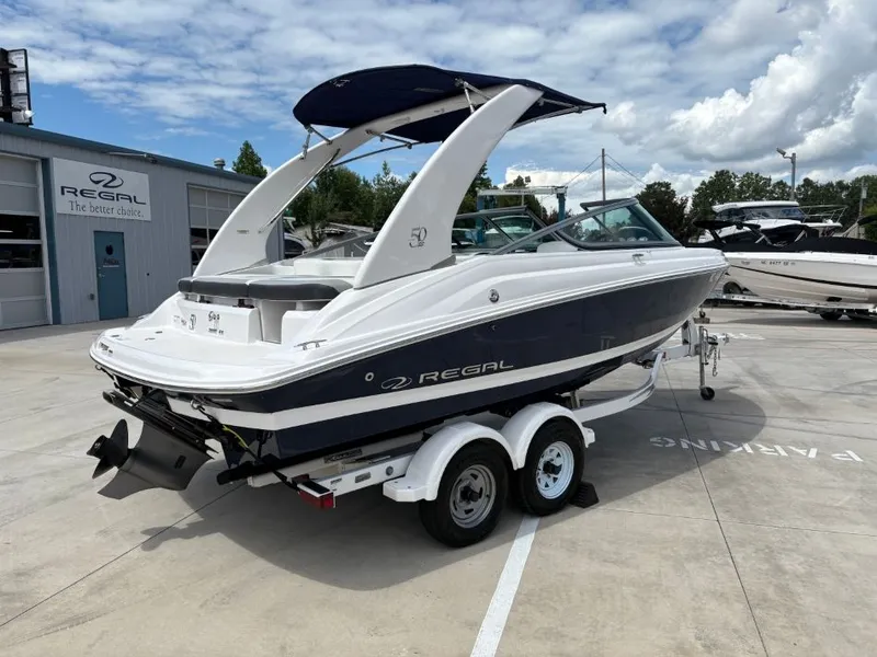 Slide: The Image of Regal 2000 ES 2020 - 5