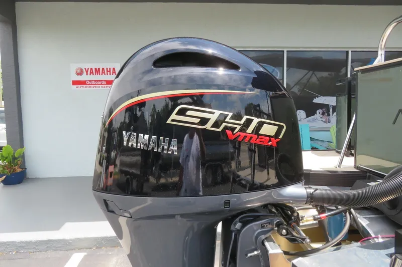 Slide: The Image of Yamaha SHO VMAX outboard motor on Avalon 2385 Venture 85 Tri-toon, Sarasota, FL. - 13