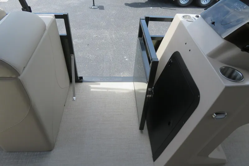 Slide: The Image of Interior view of 2026 Avalon 2385 Venture 85 Rear Fish luxury tri-toon boat in Sarasota, FL. - 55