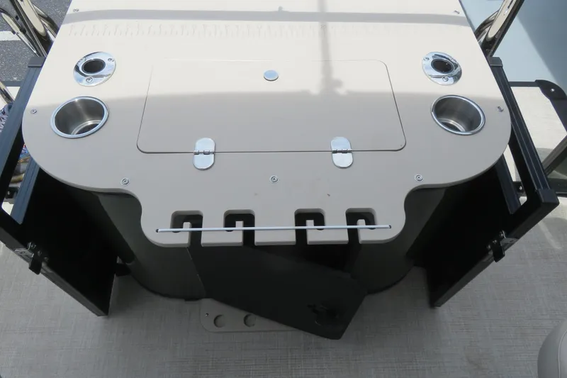 Slide: The Image of 2026 Avalon 2385 Venture 85 Rear Fish luxury tri-toon boat with fishing station, Sarasota, FL. - 64