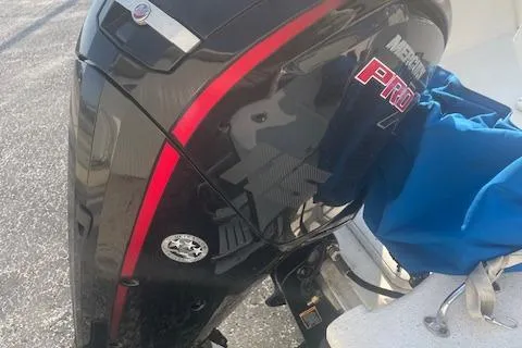 Slide: The Image of 2005 Carolina Skiff Sea Chaser 1800 with Mercury Pro XS outboard motor. - 12