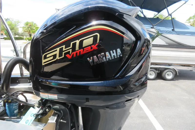 Slide: The Image of Yamaha SHO VMAX engine on 2026 Avalon 2385 LSZ Quad Lounger, Sarasota, FL. - 13
