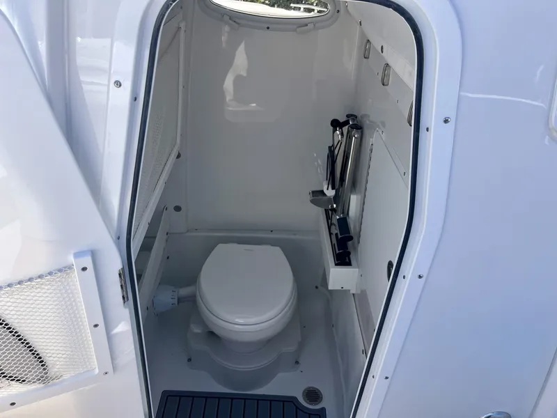 Slide: The Image of Sea Hunt Ultra 275 SE 2026 - 22