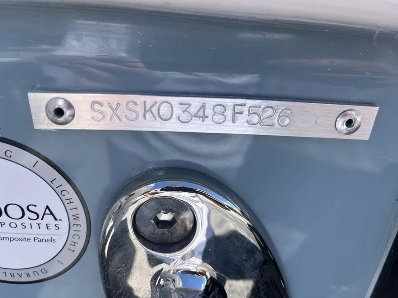 Slide: The Image of Sea Hunt Ultra 275 SE 2026 - 7