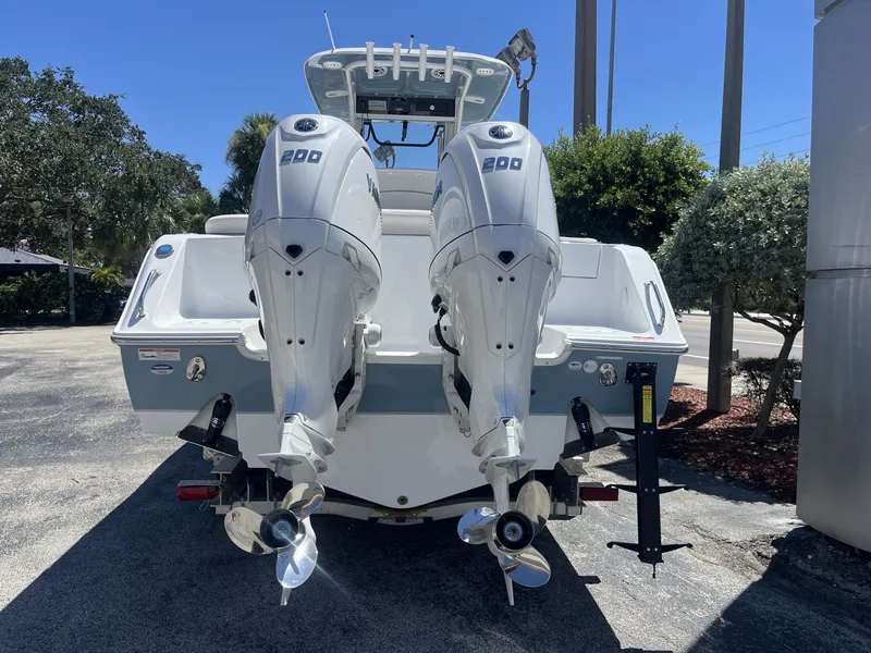 Slide: The Image of Sea Hunt Ultra 275 SE 2026 - 5