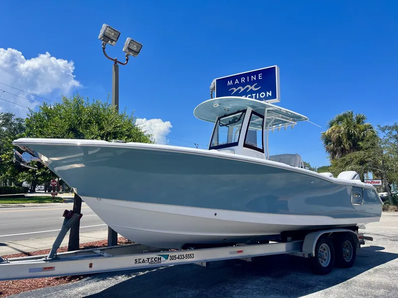 Slide: The Image of Sea Hunt Ultra 275 SE 2026 - 2