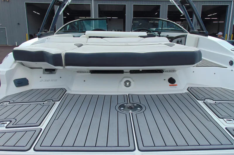 Slide: The Image of 2015 Monterey 238SS boat with sleek deck and comfortable seating. - 6