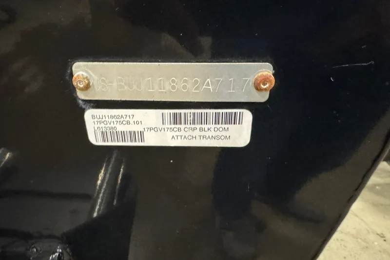 Slide: The Image of 2017 Tracker Pro Guide V-175 Combo boat identification plate and barcode. - 6