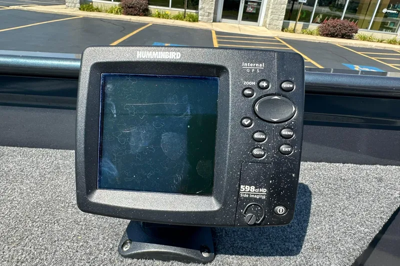 Slide: The Image of Humminbird fish finder on 2013 Crestliner 16 Kodiak boat dashboard. - 27