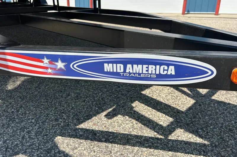 Slide: The Image of Trailer frame with "Mid America Trailers" logo, Starcraft CX 23 RE, 2017 model. - 2