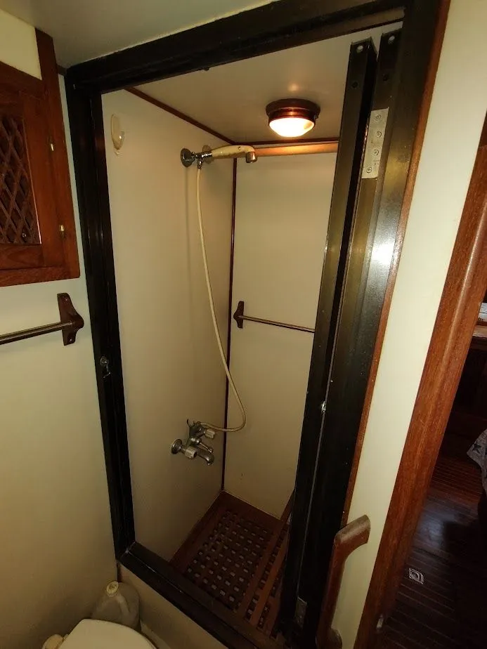 Slide: The Image of Vista 46MY 1984 - 124