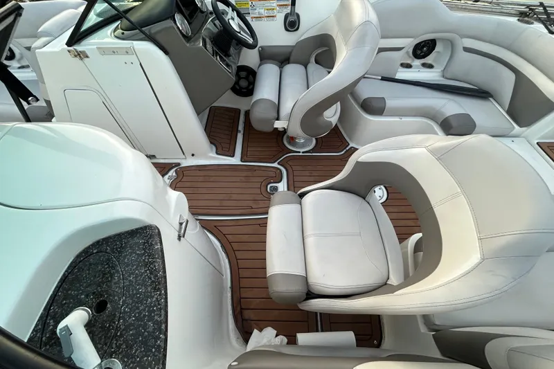 Slide: The Image of 2017 Hurricane SD 2486 boat with Suzuki 250 outboard motor on calm water. - 20