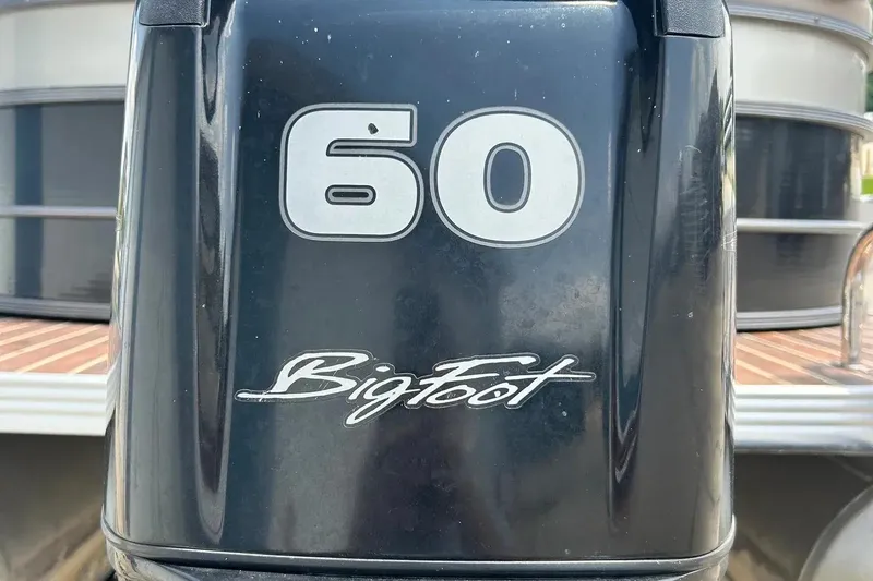Slide: The Image of Close-up of 2014 Crest 230 Crest II SLC BigFoot 60 outboard motor. - 8