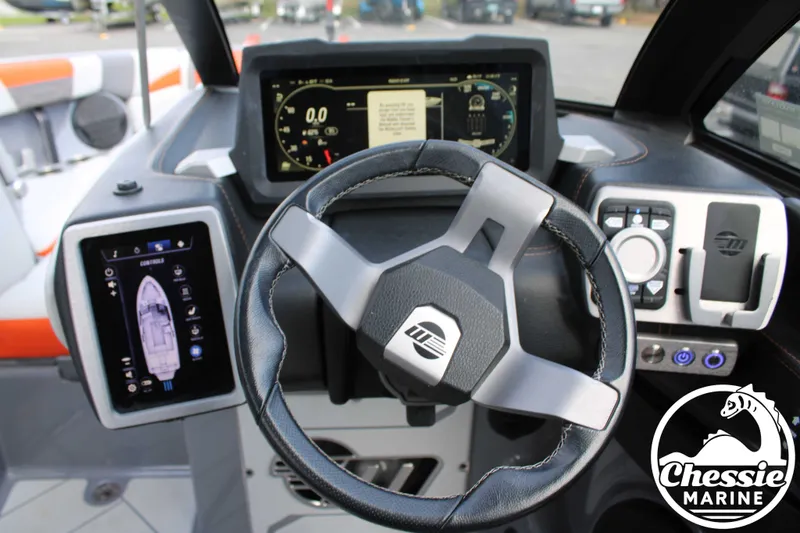 Slide: The Image of Malibu Wakesetter 25 LSV 2022 - 21