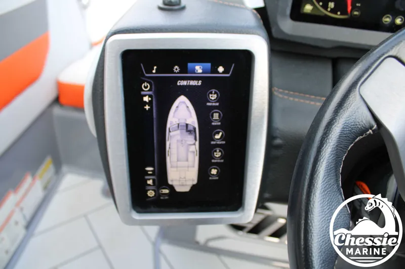 Slide: The Image of Malibu Wakesetter 25 LSV 2022 - 22