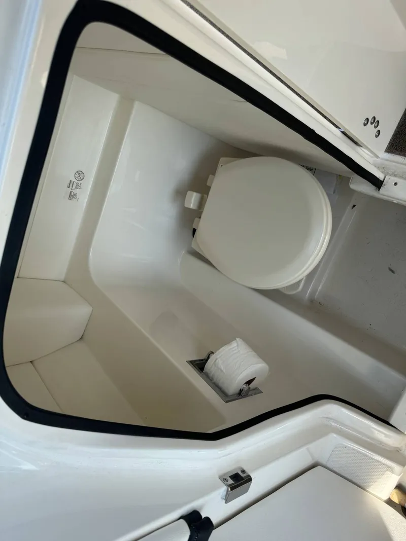 Slide: The Image of Sea Ray 250 SLX 2014 - 11