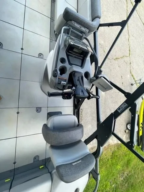 Slide: The Image of Sea-Doo SWITCH CRUISE 18 230 2023 - 12