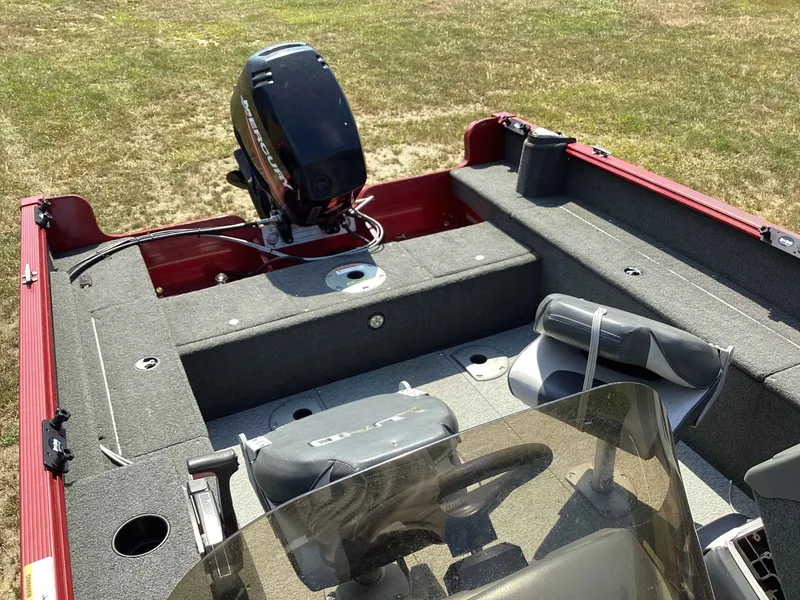 Slide: The Image of Lund 1625 Rebel XL SS 2010 - 10