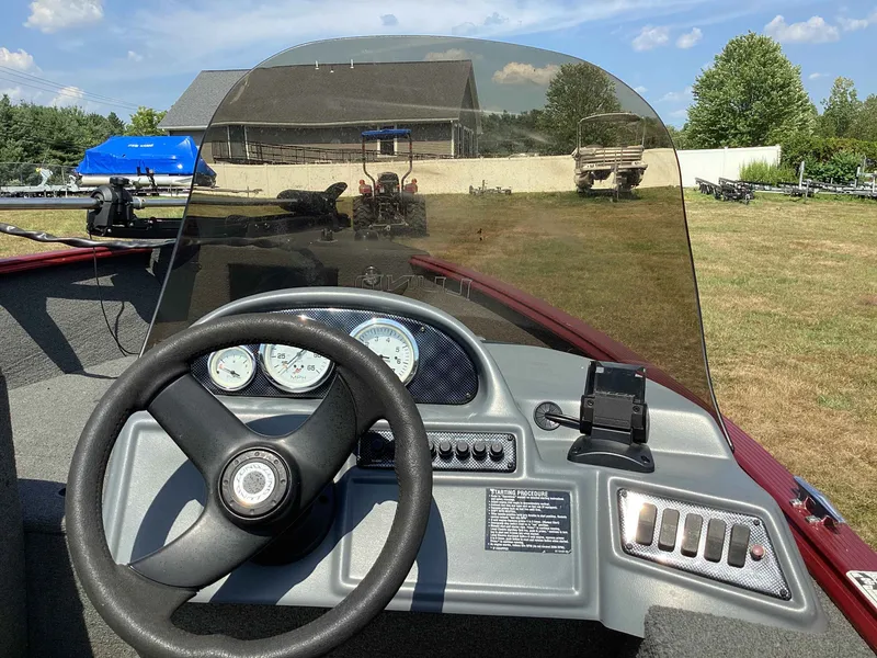 Slide: The Image of Lund 1625 Rebel XL SS 2010 - 6