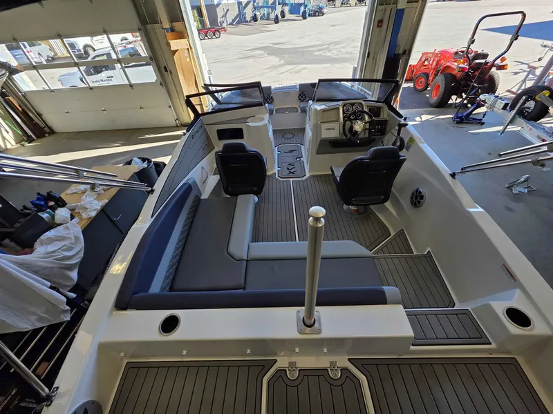 Slide: The Image of Starcraft SVX 210 OB 2026 - 4