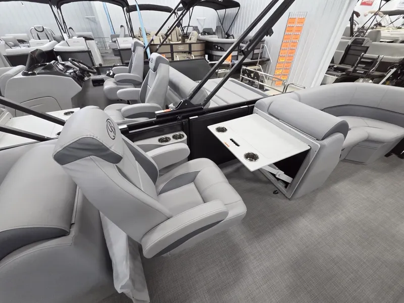 Slide: The Image of Bentley Pontoons Legacy 200 Navigator 2026 - 12