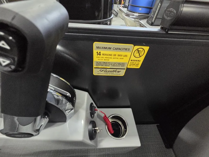 Slide: The Image of Bentley Pontoons Legacy 200 Navigator 2026 - 21