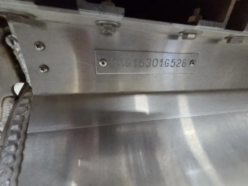 Slide: The Image of Bentley Pontoons Legacy 200 Navigator 2026 - 22