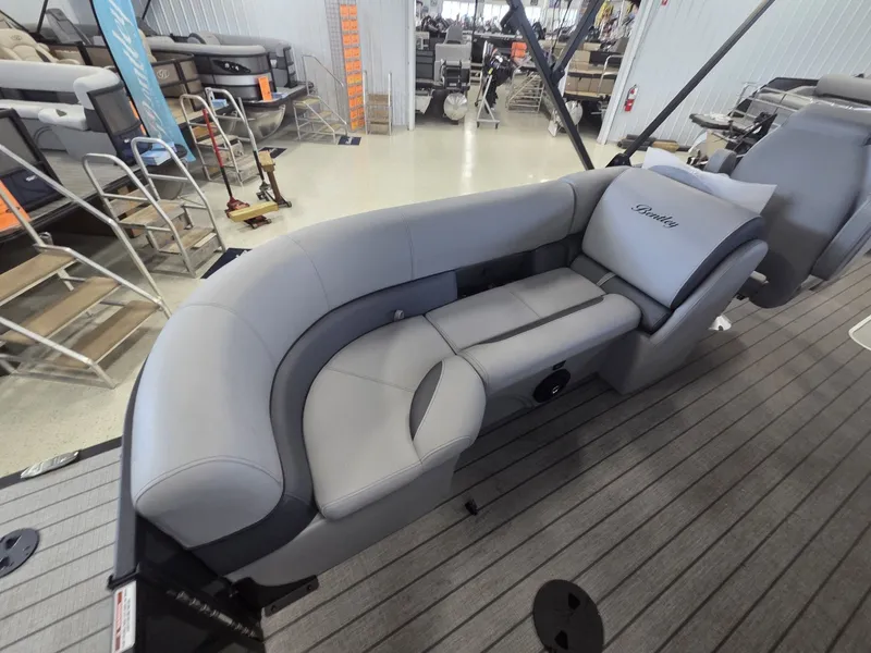 Slide: The Image of Bentley Pontoons Legacy 223 Navigator 2026 - 13