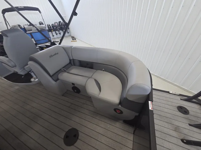 Slide: The Image of Bentley Pontoons Legacy 223 Navigator 2026 - 14