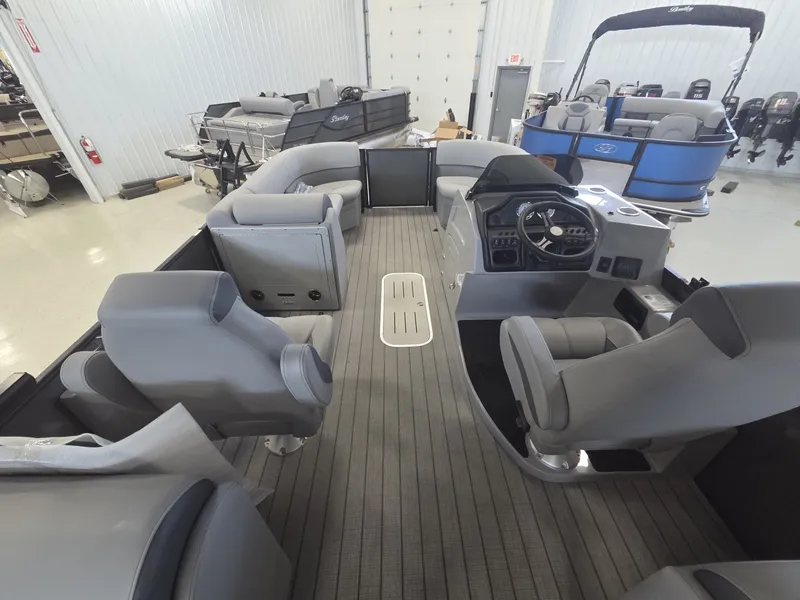 Slide: The Image of Bentley Pontoons Legacy 223 Navigator 2026 - 19