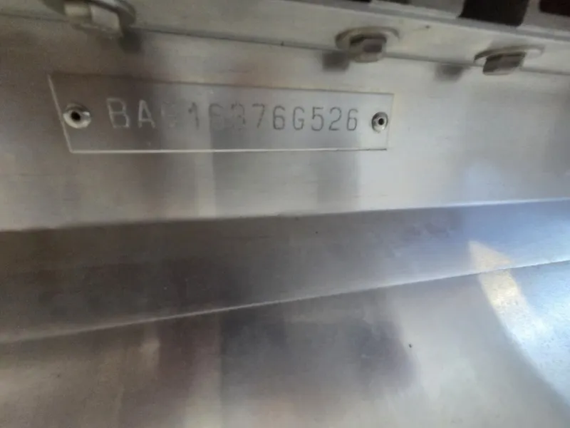 Slide: The Image of Bentley Pontoons Legacy 223 Navigator 2026 - 31