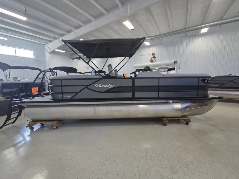 Slide: The Image of Bentley Pontoons Legacy 223 Navigator 2026 - 6