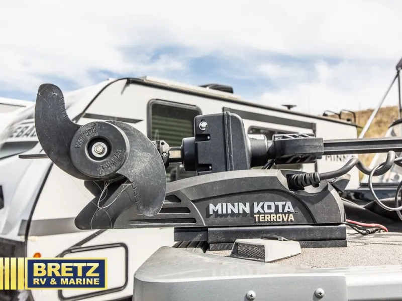 Slide: The Image of Pro Angler XL 182 2021 - 10