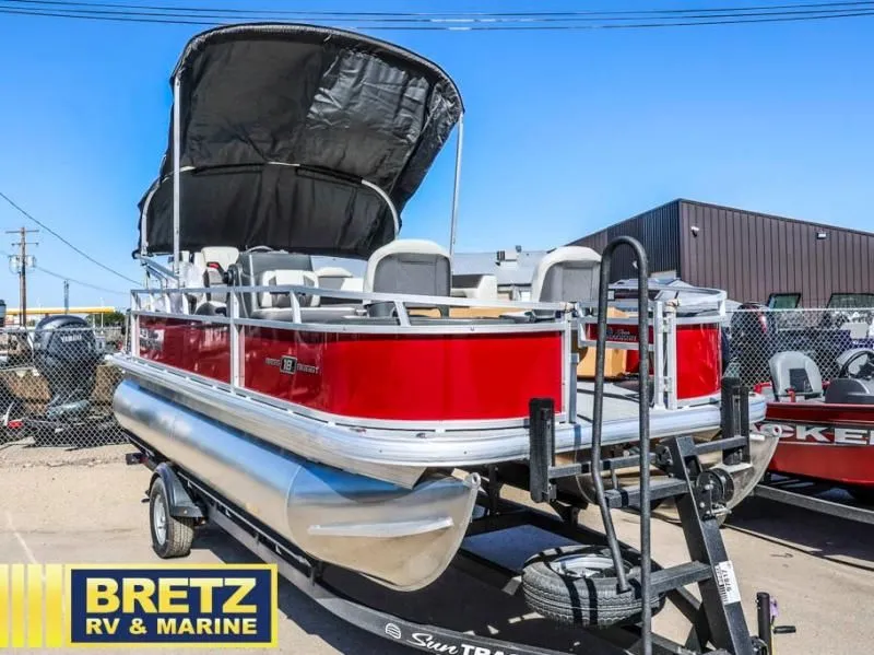 The Image of Bass Buggy 18 DLX 2026 - 1