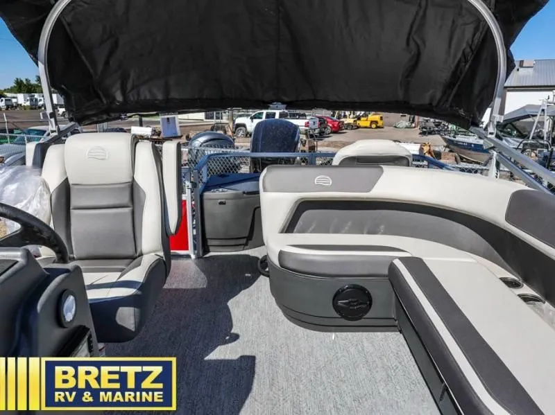 Slide: The Image of Bass Buggy 18 DLX 2026 - 19