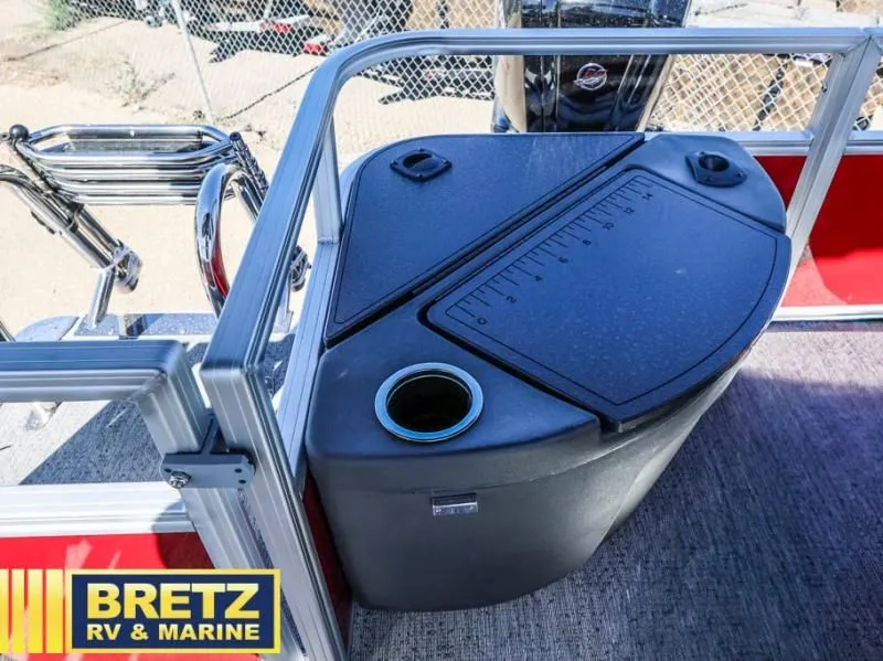 Slide: The Image of Bass Buggy 18 DLX 2026 - 28