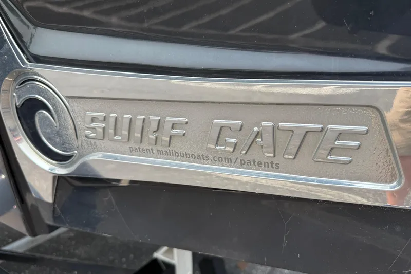 Slide: The Image of 2020 Chaparral 21 Surf boat with Surf Gate technology detail. - 4