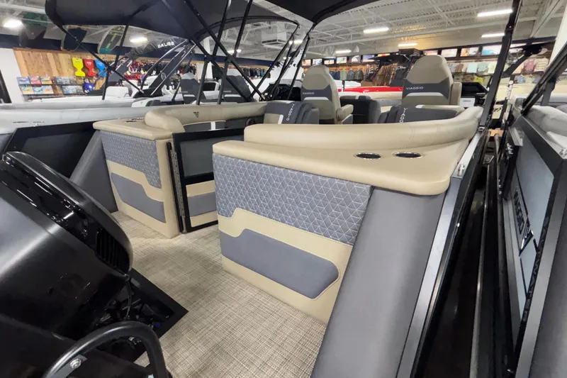 Slide: The Image of Interior of 2026 Viaggio Z24U boat with luxurious seating and modern design. - 7