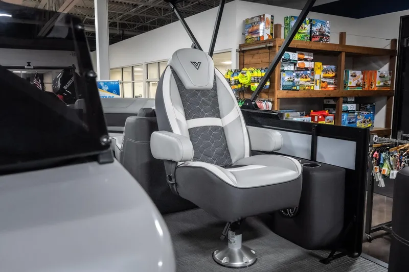Slide: The Image of Luxurious captain's chair in 2026 Viaggio D22U boat, showroom setting. - 16