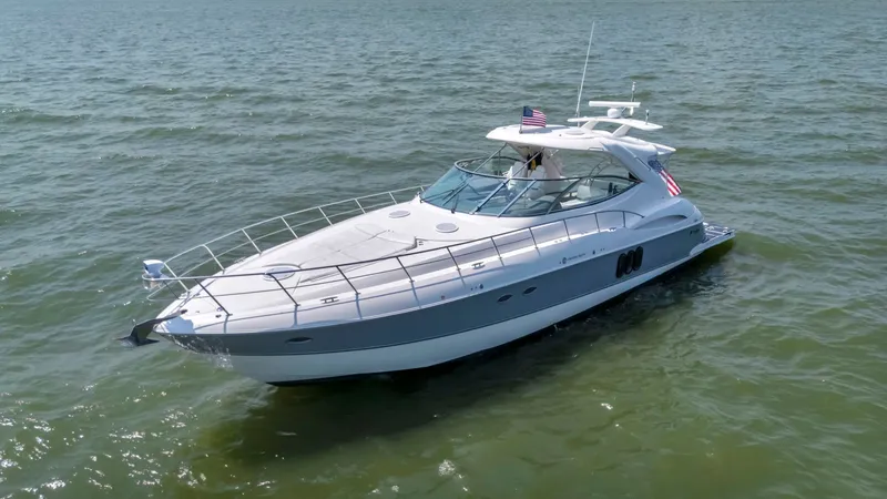 Slide: The Image of Cruisers Yachts 520 Express 2007 - 10