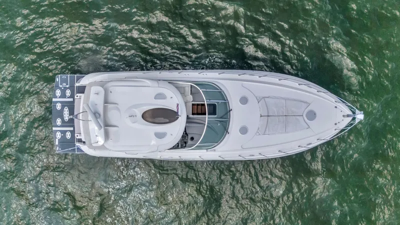 Slide: The Image of Cruisers Yachts 520 Express 2007 - 12