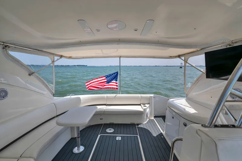 Slide: The Image of Cruisers Yachts 520 Express 2007 - 16