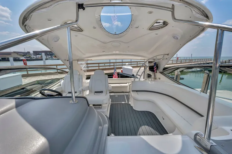 Slide: The Image of Cruisers Yachts 520 Express 2007 - 22