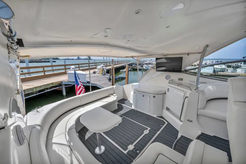 Slide: The Image of Cruisers Yachts 520 Express 2007 - 23