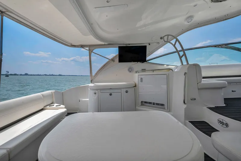 Slide: The Image of Cruisers Yachts 520 Express 2007 - 24