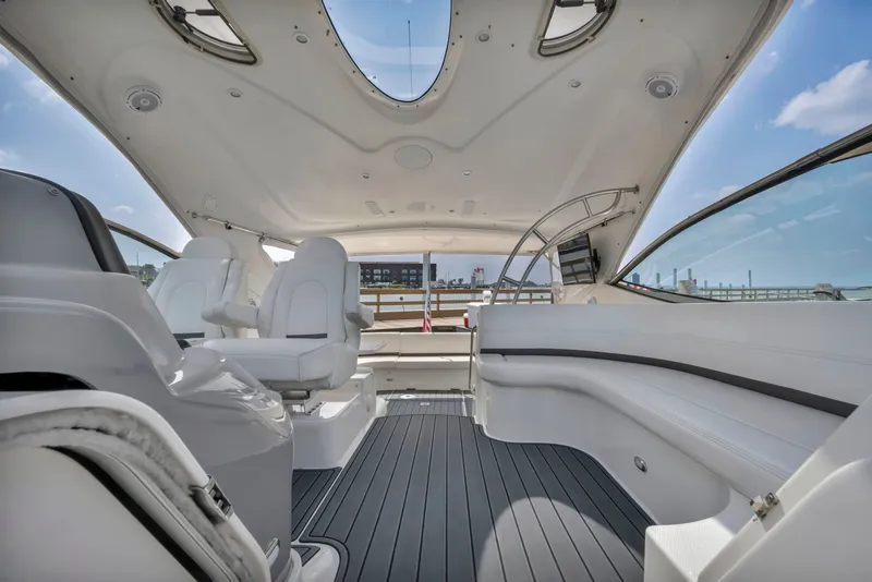 Slide: The Image of Cruisers Yachts 520 Express 2007 - 25