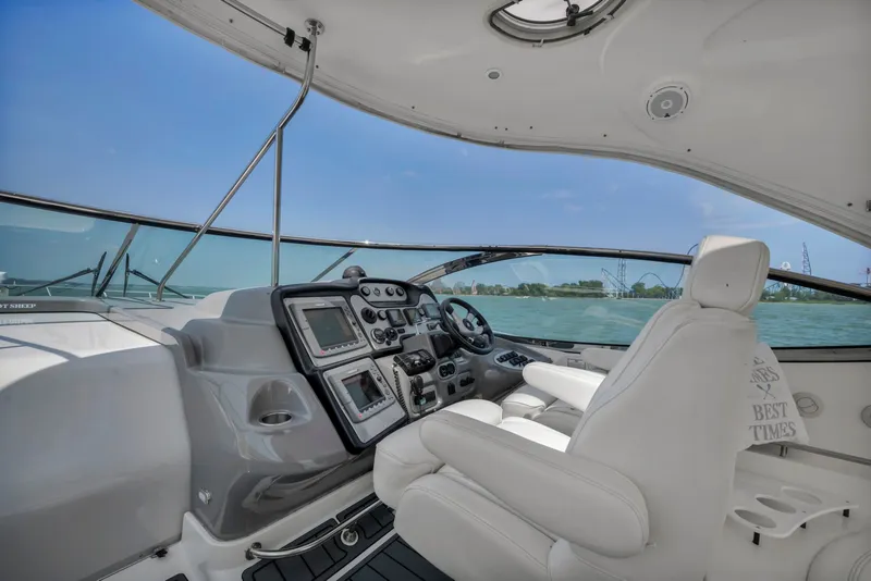 Slide: The Image of Cruisers Yachts 520 Express 2007 - 29